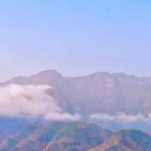 大梦初醒荒唐了一生