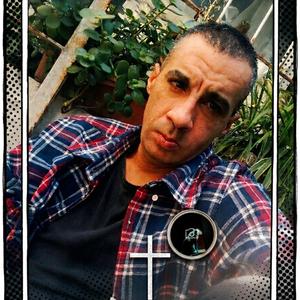 Detras