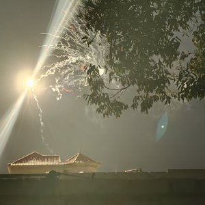 既然交汇过 何必问要去哪个远方