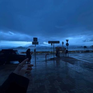 告别不是放弃爱你 是放弃了自己