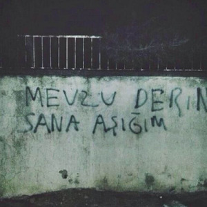 Başına Karaları Bağla