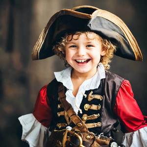 He's a Pirate Pirates of the Caribbean (Children Version)