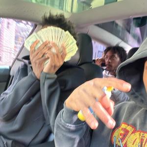 Hoes (feat. ShadStackzz)