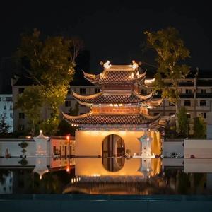 希望我们永远年轻 永远心存感激 永远热泪盈眶