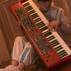 《你却不在》-李思洪