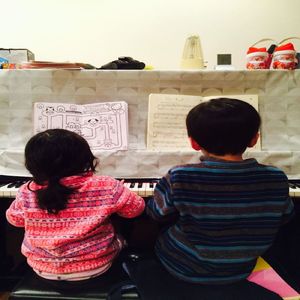 まだ見ぬ明日に生まれる歌 (feat. 鏡音リン)