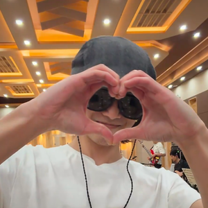 向阳而生（伴奏）