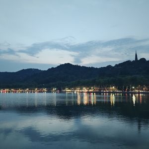 稳稳的幸福钢琴(4227498)