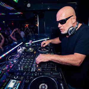 Warum einfach, wenn´s auch schwierig geht