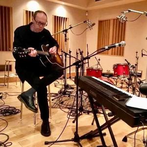 DLR (feat. Julie Grant)