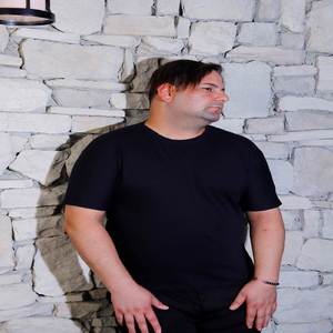 Melekler seni yazmış kalbime