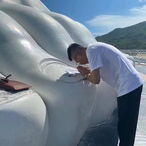 风雨人生路，万事钱开路