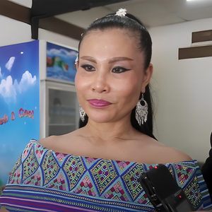 ຂໍໄດ້ຮັກເຈົ້າໄດ້ບໍ່