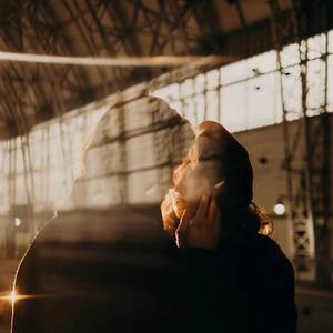 Lightning Moment（竖琴氛围纯音乐）