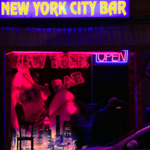 “橱窗小姐”(Prod.By G23)