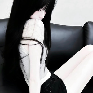 他的轻狂留在某一节车厢