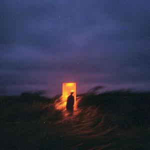 Hands on the bar, eyes on the line