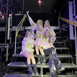 TOMBOY (Festival Ver.) (Live on Music Bank)