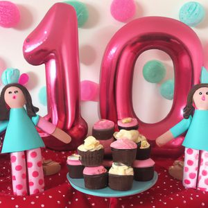 Lulu, Loyal Hollyphant