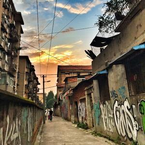 那一天的清晨，我离开了武汉