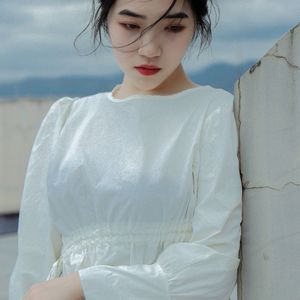 衣柜里毛衣上未说完的情话