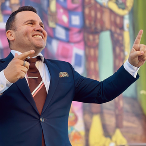 Me Criaron a Son (feat. Lesmer Solensar)