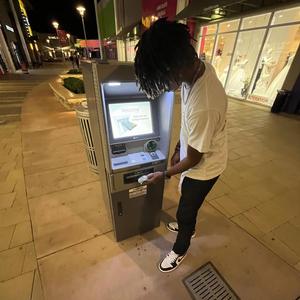 Line Up (feat. APRPABLO)