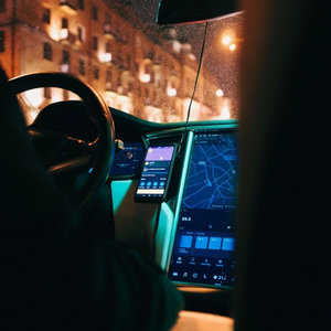 怀自信我永不怕夜航