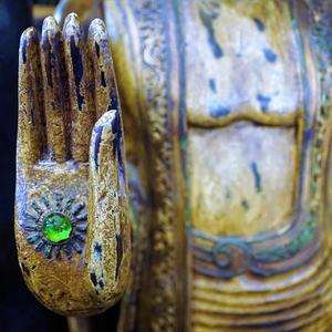 Precious Gem (feat. Isaac Onanuga)