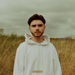 Ganamos (feat. Dion & Karlyel)