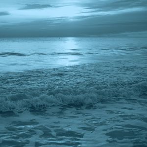 安静的睡得很好声音