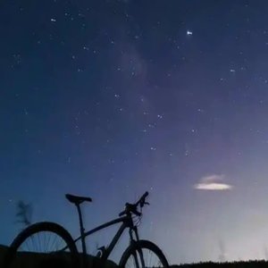 单车与星辰间的英雄梦