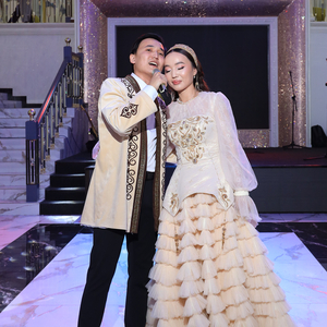 Қонақ екен қыз деген