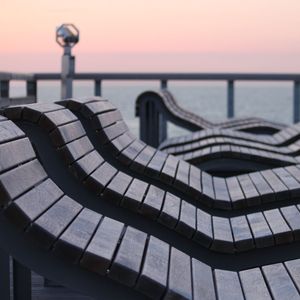 White Rest and Relax Noise