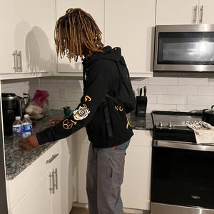 Tony hawk (feat. Mbmdonn)