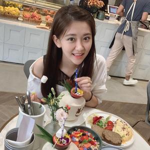 我只在乎你-艺霏