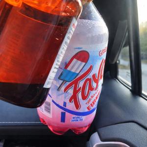 Redd (feat. showmeyourbank)