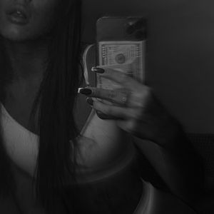 по твоим следам.