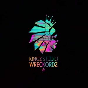 Hood Holiday (feat. Unwalkable)