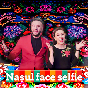 Nașul face selfie