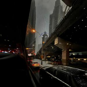 雨夜中的迈巴赫（3D环绕氛围版）
