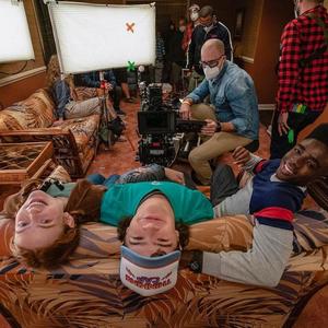 Mad Max（怪奇物语4第四季结尾曲目）