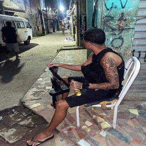 LOUCURAS NA RUA ESCURA