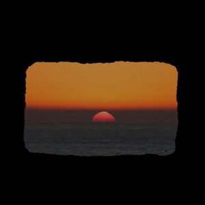 火车驶向云外，梦安魂于九霄