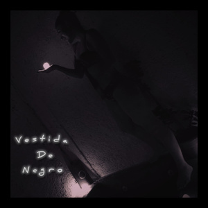 Vestida de Negro