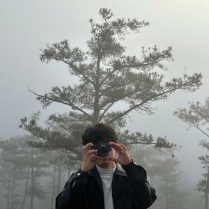 Vật chất lên ngôi.