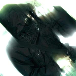 juodas (feat. kylok)