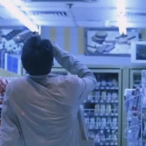 五月一號到期的鳳梨罐頭