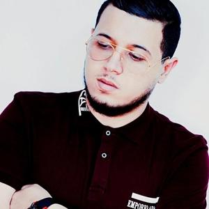 S7ourha Yakhdem Fiya