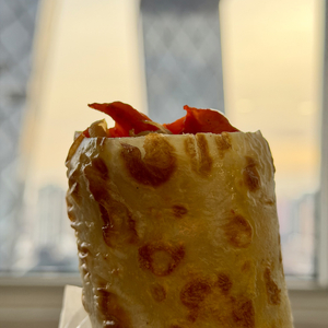 姿予嘉方向前冲